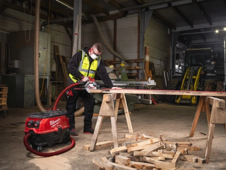 Аккумуляторная циркулярная пила по дереву Milwaukee M18 FCS66GR3-0 FUEL (Арт. 4933493491)