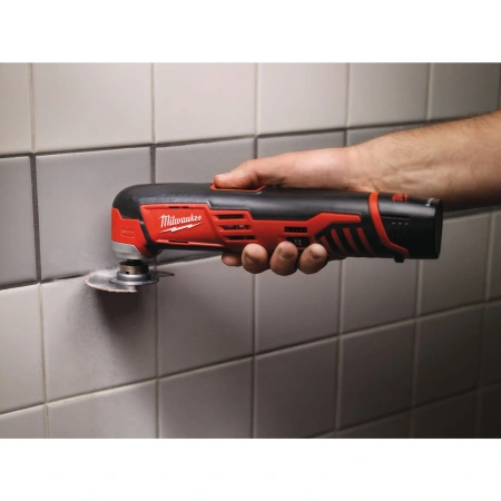 Аккумуляторный многофункциональный инструмент Milwaukee C12 MT-0  (Арт. 4933427180)