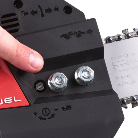 Аккумуляторная цепная пила Milwaukee M18 FCHSC-0 FUEL  (Арт. 4933471441)