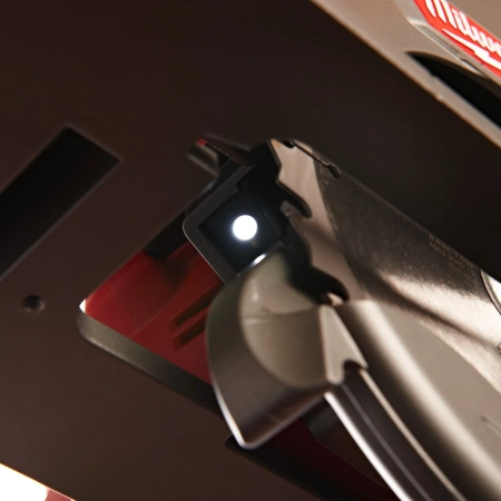 Аккумуляторная циркулярная пила по дереву Milwaukee M18 CCS55-0X FUEL  (Арт. 4933451429)