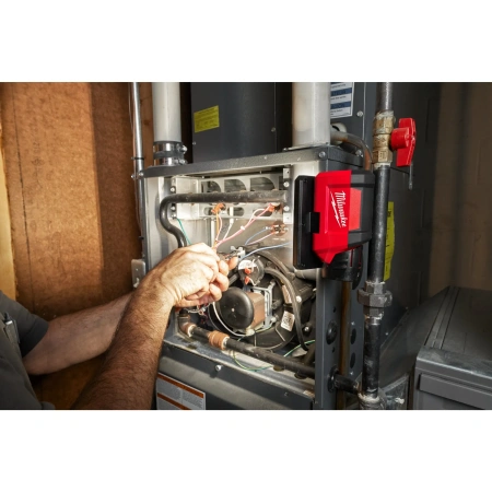 Аккумуляторный магнитный светодиодный фонарь с шарнирным блоком Milwaukee M12 PAL-0  (Арт. 4933478226)