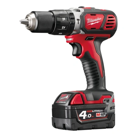 Аккумуляторная ударная дрель-шуруповерт Milwaukee M18 BPD-402C  (Арт. 4933443520)