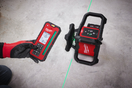 Аккумуляторный ротационный лазерный нивелир с зеленым лучом Milwaukee M18 RLOHVG300-501C (Арт. 4933493194)