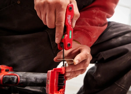 Набор складных шестигранных ключей Milwaukee TORX Т9 / Т10 / Т15 / Т20 / Т25 / Т27 / Т30 / Т40 мм (8 шт) (Арт. 4932480979)