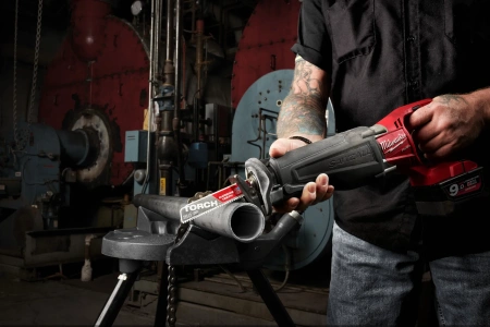 Полотно для сабельной пилы по металлу и чугуну с твердосплавными зубьями Milwaukee THE TORCH CARBIDE TEETH 150 мм/ шаг зуба 2.54 мм (5 шт) (экоупак.) (замена для 48005551) (Арт. 48475551)