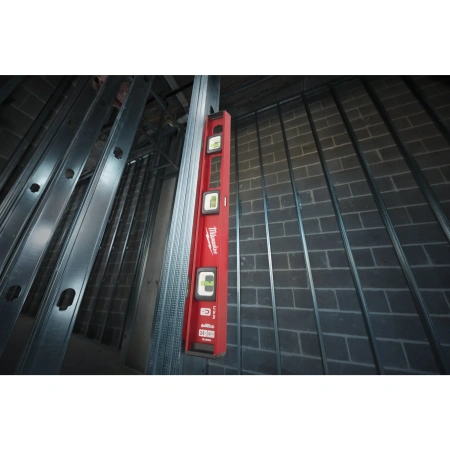 Уровень с двутавровым профилем магнитный Milwaukee I-Beam 60 см (Арт. 4932478565)