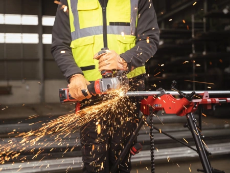 Аккумуляторная углошлифовальная машина (УШМ, Болгарка) Milwaukee M18 FHSAGO125 VXPDB2-0X FUEL ONE-KEY 125мм (Арт. 4933493419)