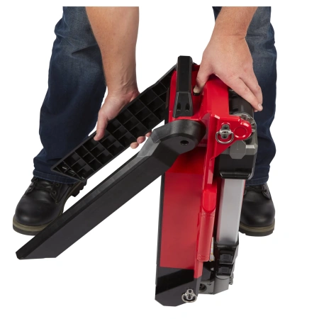 Аккумуляторная светодиодная мачта освещения Milwaukee M18 ONERSAL-0 ONE-KEY TRUEVIEW™  (Арт. 4933459431)