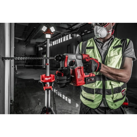Аккумуляторный 4-х режимный SDS-Plus перфоратор Milwaukee M18 BLH-502X (Арт. 4933478894)