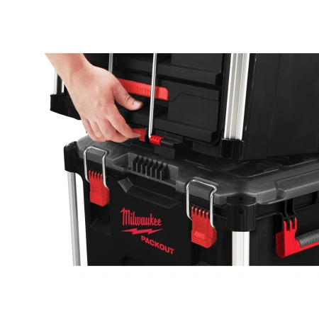 Ящик Milwaukee PACKOUT с 3-мя выдвижными отсеками   (Арт. 4932472130)
