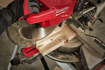 Акк. торцовочная пила M18 FMS305-121 GEN II [FORGE™] (замена для 4933471122) (Арт. 4933499181)