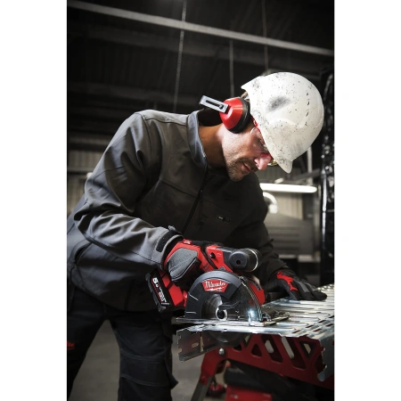 Аккумуляторная циркулярная пила по металлу Milwaukee M18 FMCS-502X FUEL  (Арт. 4933459193)