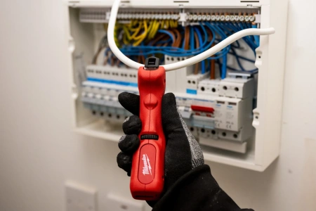 Инструмент для снятия изоляции кабелей универсальный  Milwaukee 4 в 1 (стриппер) (Арт. 4932498270)