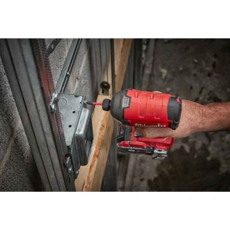 Аккумуляторный гидравлический импульсный винтоверт Milwaukee M18 FQID-502X FUEL SURGE™  (Арт. 4933451790)