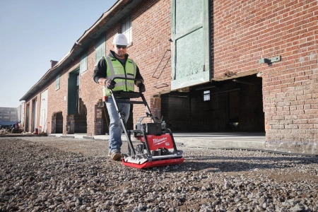 Аккумуляторная виброплита Milwaukee MXF PC50-0 FUEL (Арт. 4933493267)