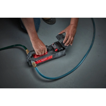 Аккумуляторный насос для перекачки воды Milwaukee M18 TP-0  (Арт. 4933471494)