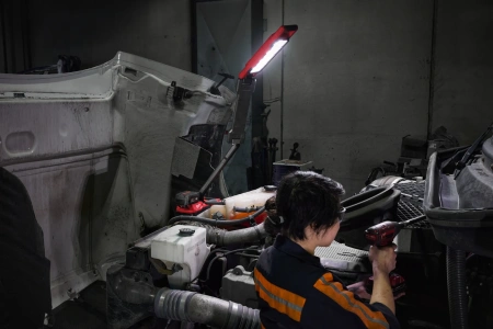 Акк. светодиодная лампа с изменяемым углом наклона M18 ABL-0 (Арт. 4933498147)