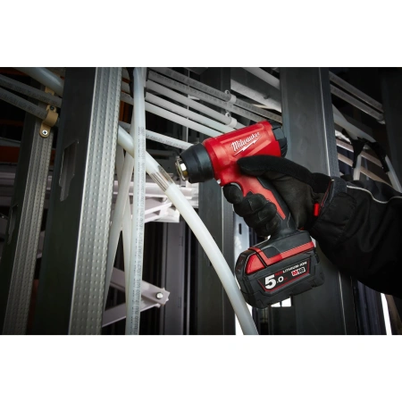 Аккумуляторный фен Milwaukee M18 BHG-502C  (Арт. 4933459772)