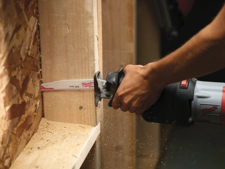 Полотно для сабельной пилы, демонтажное по дереву, дереву с гвоздями, пластику Milwaukee THE AX 230 мм/ шаг зуба 5 мм (5 шт) (экоупак.) (замена для 48005026) (Арт. 48475026)