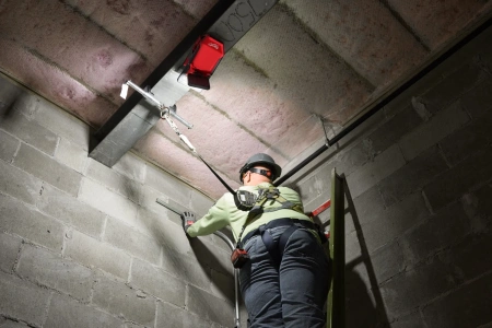 Аккумуляторный светодиодный фонарь с шарнирным световым блоком Milwaukee M18 PAL2-0 (замена для 4933464105) (Арт. 4933493547)