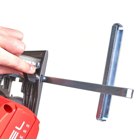 Аккумуляторная циркулярная пила по дереву Milwaukee M18 FCSRH66-0 FUEL  (Арт. 4933471444)