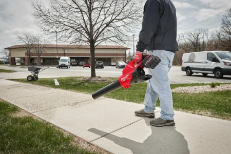 Аккумуляторная воздуходувка Milwaukee M18 F2BL-802 [FORGE™] FUEL (замена для 4933479988) (Арт. 4933499229)