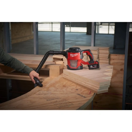 Аккумуляторный компактный пылесос Milwaukee M18 CV-0  (Арт. 4933459204)