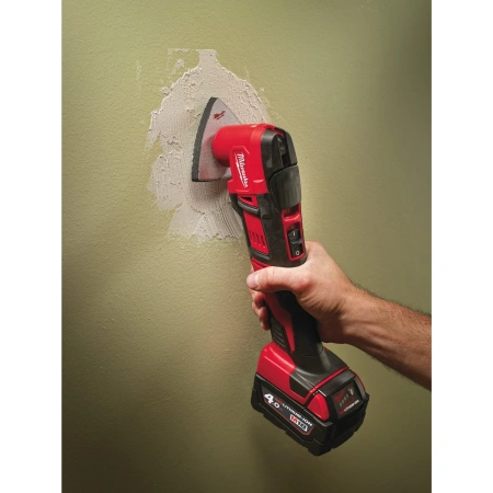 Аккумуляторный многофункциональный инструмент Milwaukee M18 BMT-421C  (Арт. 4933446210)