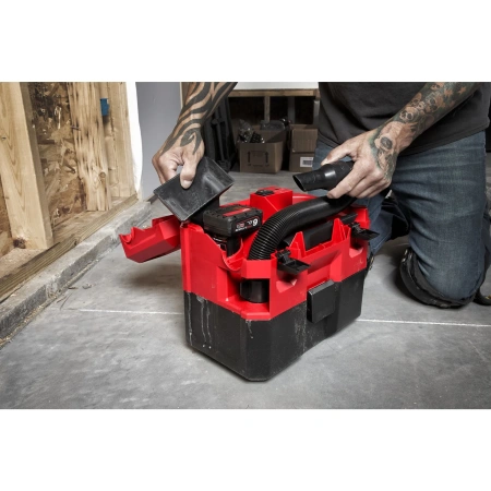 Аккумуляторный пылесос для воды и сухого мусора Milwaukee M12 FVCL-0 FUEL  (Арт. 4933478186)