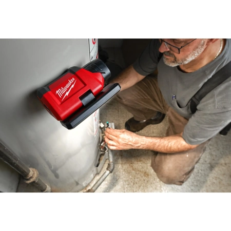 Аккумуляторный магнитный светодиодный фонарь с шарнирным блоком Milwaukee M12 PAL-0  (Арт. 4933478226)