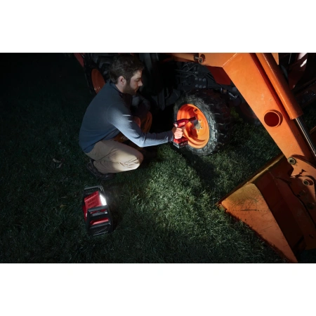 Аккумуляторный светодиодный фонарь с шарнирным световым блоком Milwaukee M18 HAL-0  (Арт. 4933451262)