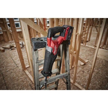 Аккумуляторная сабельная пила Milwaukee M18 FSZ-502X FUEL SAWZALL  (Арт. 4933478291)