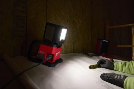 Акк. многонаправленный фонарь M18 MDTL-0 (Арт. 4933498149)