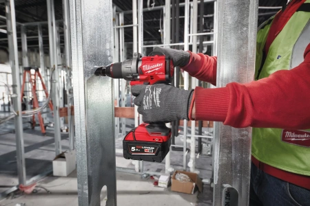 Аккумуляторная безударная дрель-шуруповерт Milwaukee M18 FDD3-502X FUEL (Арт. 4933479863)