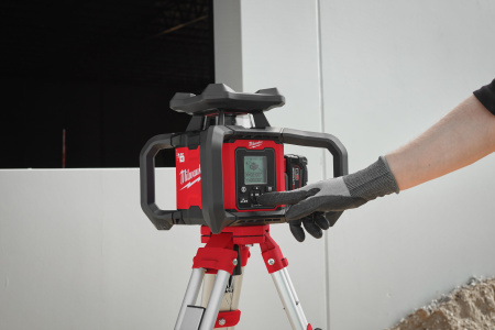 Аккумуляторный ротационный лазерный нивелир с красным лучом Milwaukee M18 RLOHV1200-501C (Арт. 4933493204)