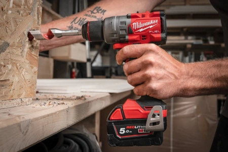 Аккумуляторная безударная дрель-шуруповерт Milwaukee M18 FDD3-502X FUEL (Арт. 4933479863)