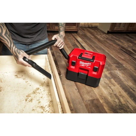 Аккумуляторный пылесос для воды и сухого мусора Milwaukee M12 FVCL-0 FUEL  (Арт. 4933478186)