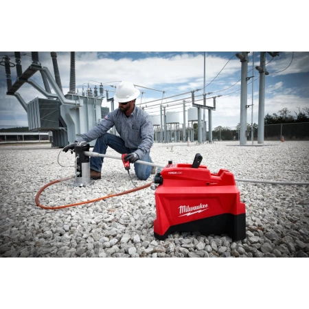 Аккумуляторный вспомогательный гидравлический насос Milwaukee M18 HUP700-121 [FORGE™] (Li-Ion12Ач) (замена для 4933471813) (Арт. 4933499335)