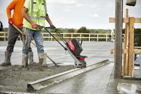 Аккумуляторная виброрейка Milwaukee MXF PSCKIT-302 FUEL (Арт. 4933479774)