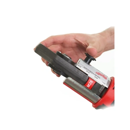 Аккумуляторный компактный бесщеточный инструмент для обжима труб Milwaukee M18 BLHPT-202C FORCE LOGIC  (Арт. 4933451132)