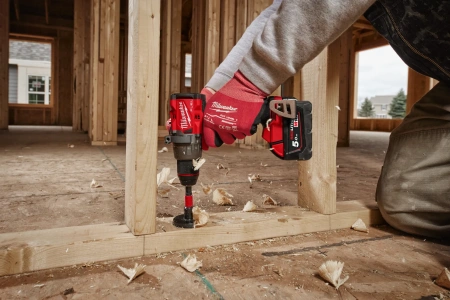 Аккумуляторная безударная дрель-шуруповерт Milwaukee M18 FDD3-502X FUEL (Арт. 4933479863)