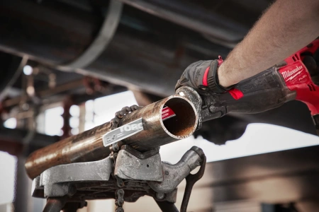 Полотно для сабельной пилы по металлу и чугуну с твердосплавными зубьями Milwaukee THE TORCH CARBIDE TEETH 230 мм/ шаг зуба 3.17 мм (1 шт) (экоупак.) (замена для 48005202) (Арт. 48475202)