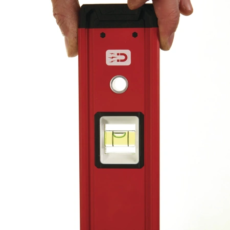 Уровень магнитный Milwaukee REDSTICK Backbone™ 120 см  (Арт. 4932459069)