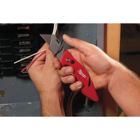 Нож выкидной многофункциональный Milwaukee FASTBACK  (замена для 48229901) (Арт. 4932471357)