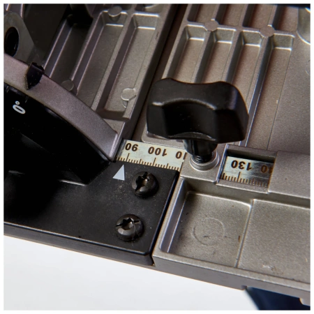 Циркулярная пила по дереву Milwaukee CS 85 CBE  (Арт. 4933451116)