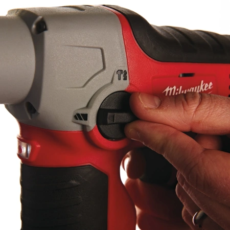 Аккумуляторный компактный 2-х режимный SDS-Plus перфоратор Milwaukee M12 H-202C  (Арт. 4933431340)