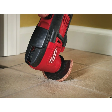 Аккумуляторный многофункциональный инструмент Milwaukee M18 BMT-421C  (Арт. 4933446210)