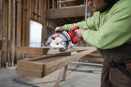 Аккумуляторная циркулярная пила по дереву Milwaukee M18 FCSRH662-0 FUEL (замена для 4933471444) (Арт. 4933498992)