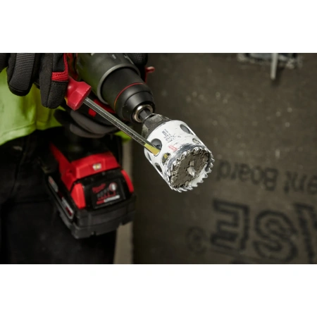 Коронка биметаллическая с твердосплавными зубьями Milwaukee HOLE DOZER CARBIDE 51 мм  (Арт. 49560720)