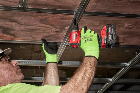 Перчатки Milwaukee Hi-Vis Cut level сигнальные с защитой от минимальных рисков, уровень защиты C/3, размер S/7 (12 пар) (Арт. 4932492918)